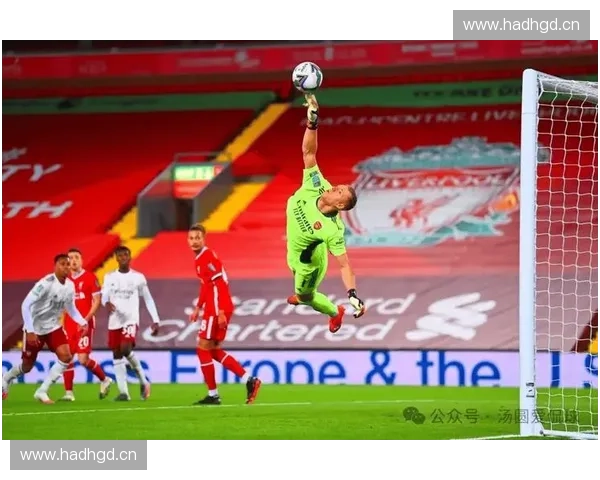 聚焦激烈对决全面解析本轮足球比赛比分变化与战术趋势洞察全景观